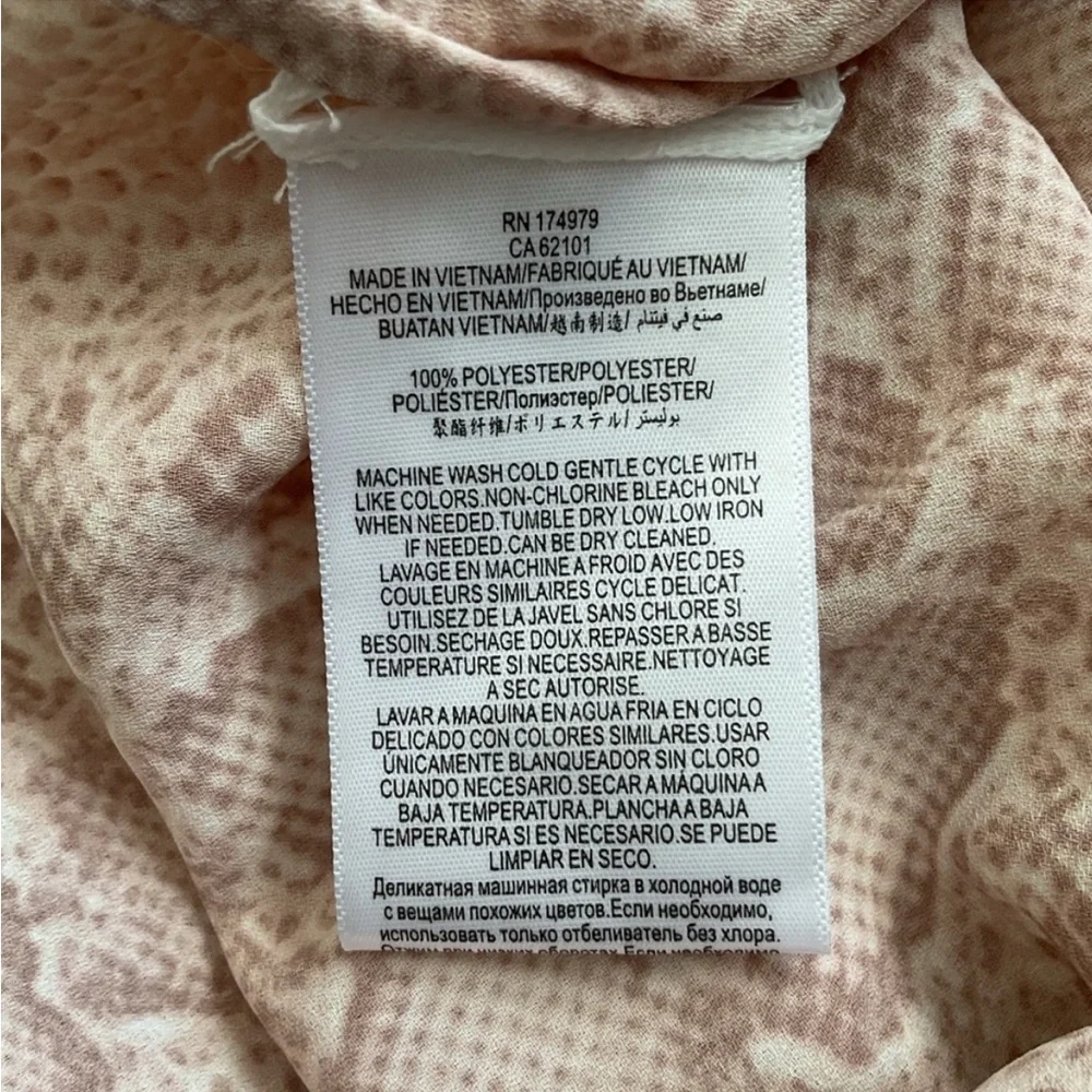 BCBG Max Azria peasant snakeskin blouse, NWT, size M. - Picture 5 of 6